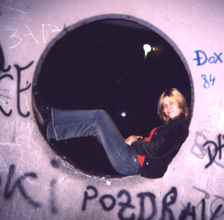 Daughter-teenager-wearing-jeans-with-elastane-Novi-Sad-1999.jpg