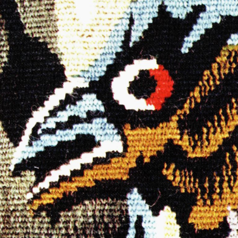 Horizontal-ribbed-relief-tapestry-slant-weave-short-horizontal-slits-Design-Jean-Lourcat-Roosters-1939.jpg
