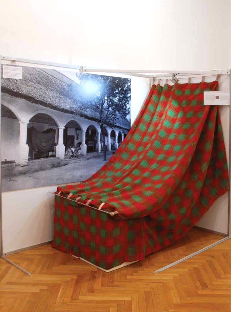 Exterior-photograph-by-Dr-Radivoje-Simonović-Bački-Monoštor-basis-functional-simulation-mosquito-net-Kać-Bačka.jpg